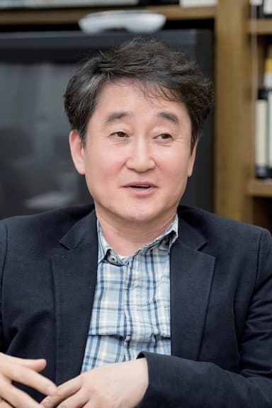 Hyung Koo Kim