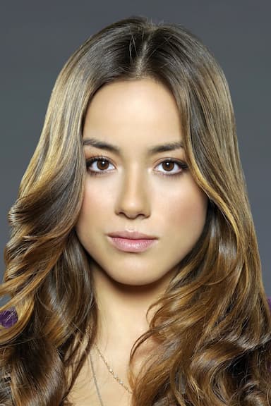 Chloe Bennet