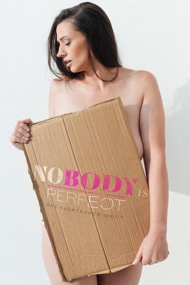 No Body is Perfect - Das Nacktexperiment