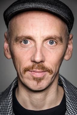 Ewen Bremner