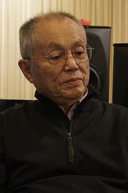 Kun-Hou Chen