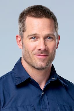 Luke Macfarlane