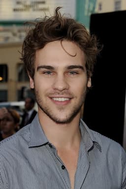 Grey Damon
