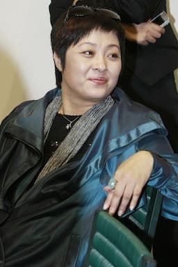 Qiufang Zhang