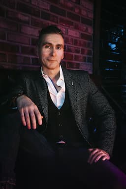 Neil Chase