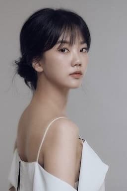 Kang Min-ji
