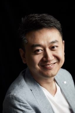 Junyi He